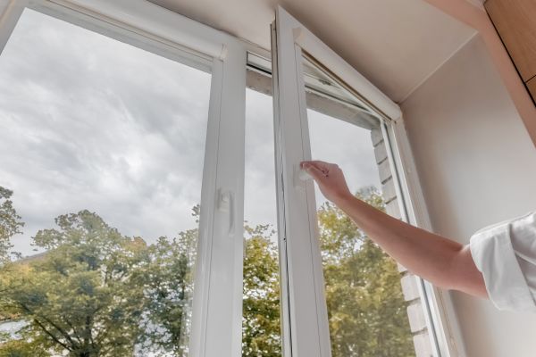 Vinyl Window Repair in Benton
