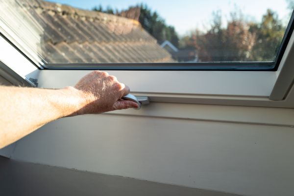 Cost of Pivot Window Repair in Benton